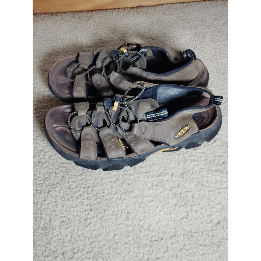 KEEN Daytona II Leather Fisherman Sandals Brown Men's 10.5 Comfort Outdoor Beach